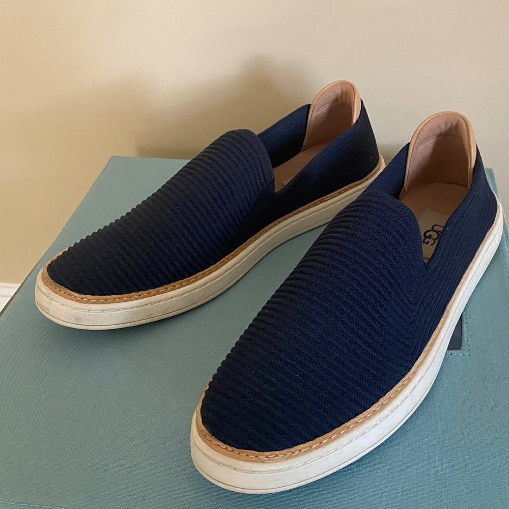 Uggs size 8.5 like new